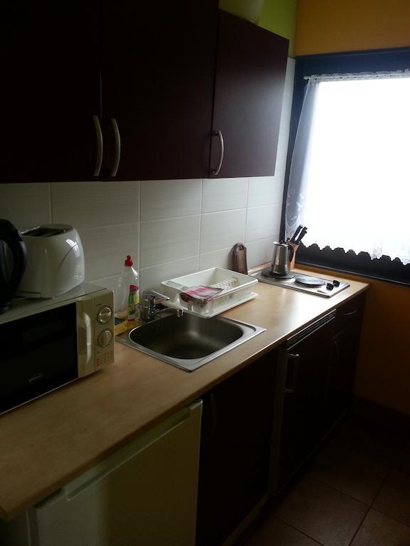 Appartement Nador Apartman à Balatonlelle Chambre photo