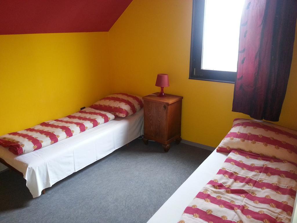 Appartement Nador Apartman à Balatonlelle Chambre photo