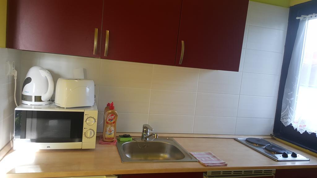 Appartement Nador Apartman à Balatonlelle Extérieur photo